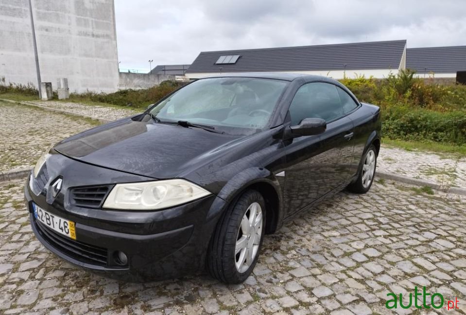 2006' Renault Megane photo #1