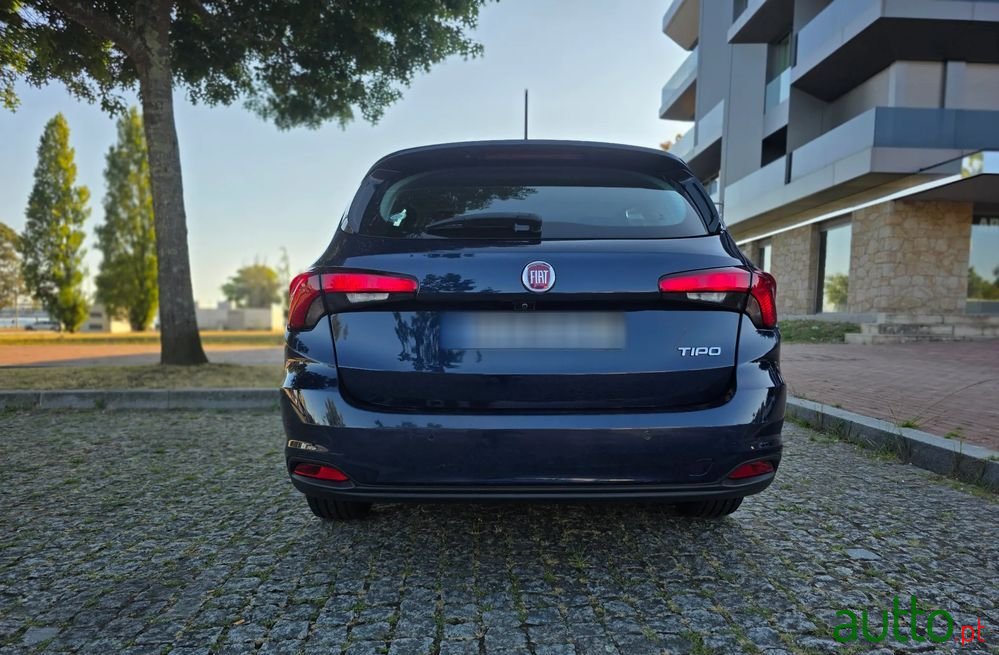 2016' Fiat Tipo Station Wagon photo #2