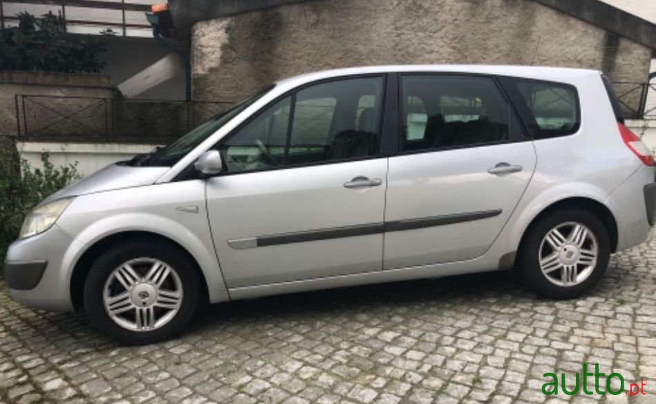 2006' Renault Megane Scenic photo #3
