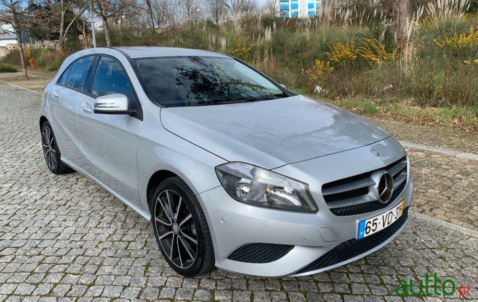 2014' Mercedes-Benz A-180 photo #2
