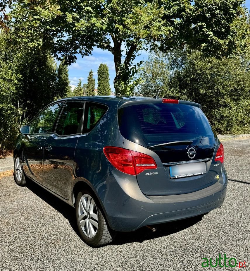 2015' Opel Meriva 1.4 T S/S photo #5