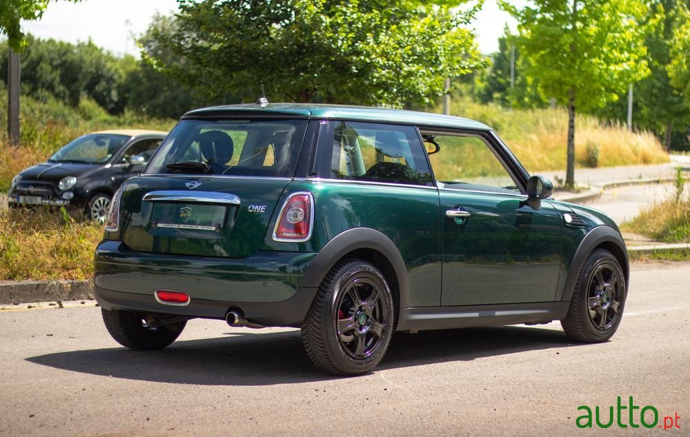 2009' MINI One 1.4 photo #4