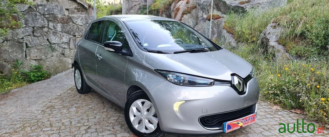 2015' Renault Zoe photo #3