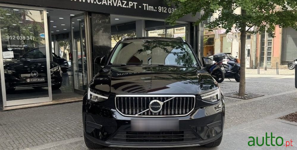 2022' Volvo Xc 40 photo #3