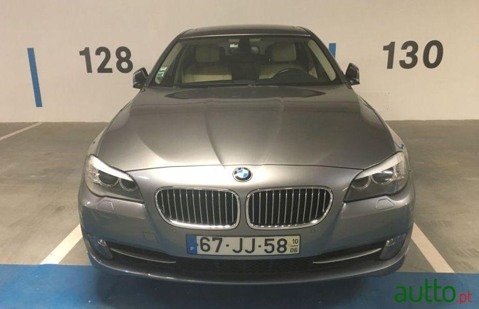 2010' BMW 520 D photo #2