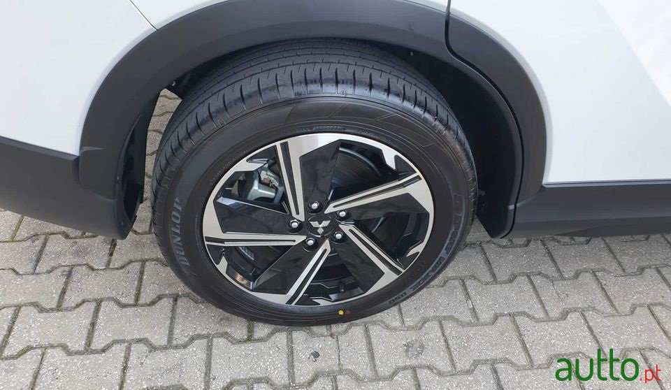 2021' Mitsubishi Eclipse Cross photo #2