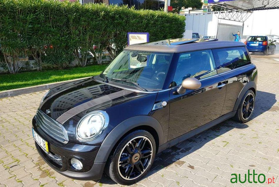 2013' MINI Clubman Bond Street photo #1
