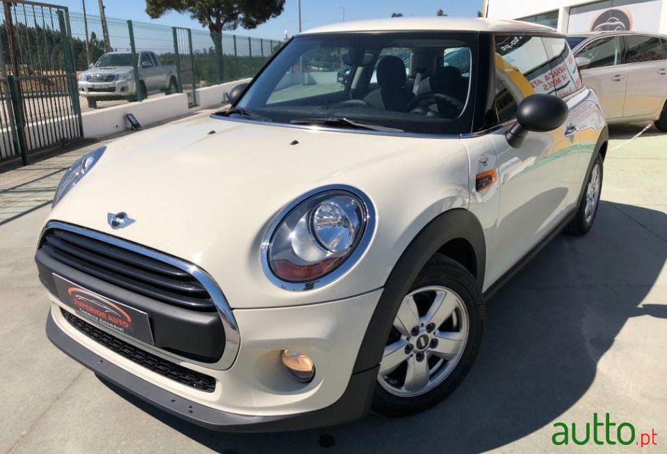 2015' MINI One D Gps photo #1