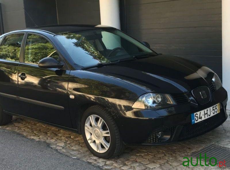 2007' SEAT Ibiza 1.4Tdi photo #2