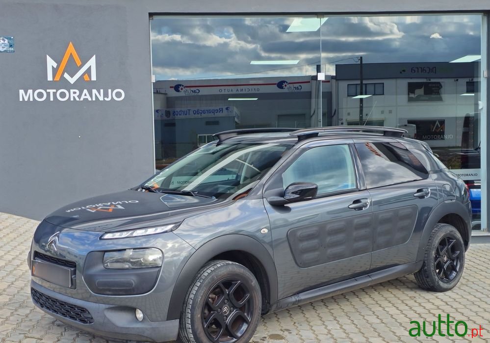 2016' Citroen C4 Cactus photo #1