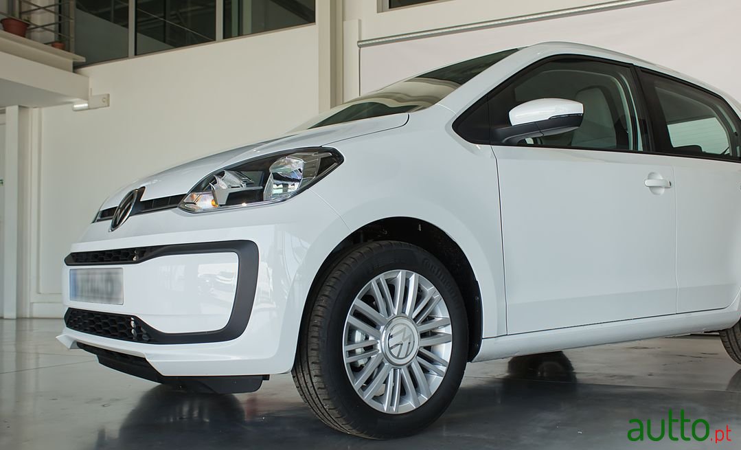 2022' Volkswagen Up photo #3