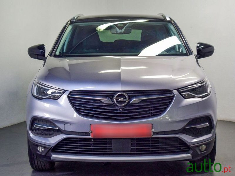2020' Opel Grandland X photo #2