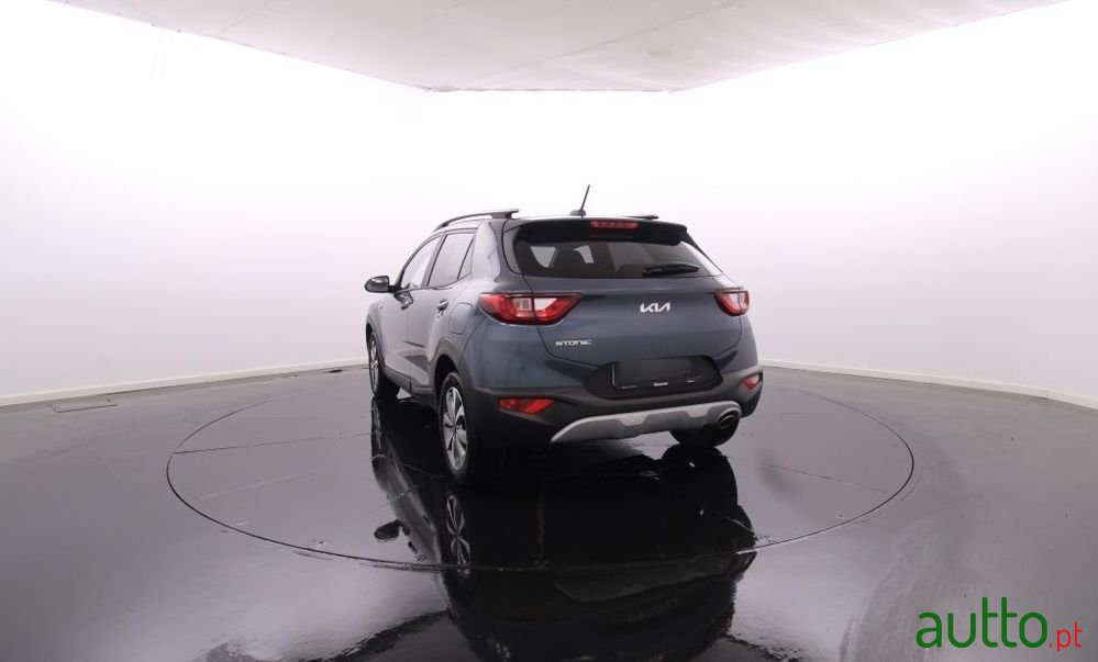 2023' Kia Stonic 1.2 Dynamic photo #6