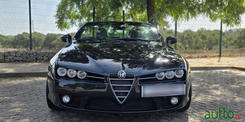 2008' Alfa Romeo Spider 2.4 Jtdm photo #3