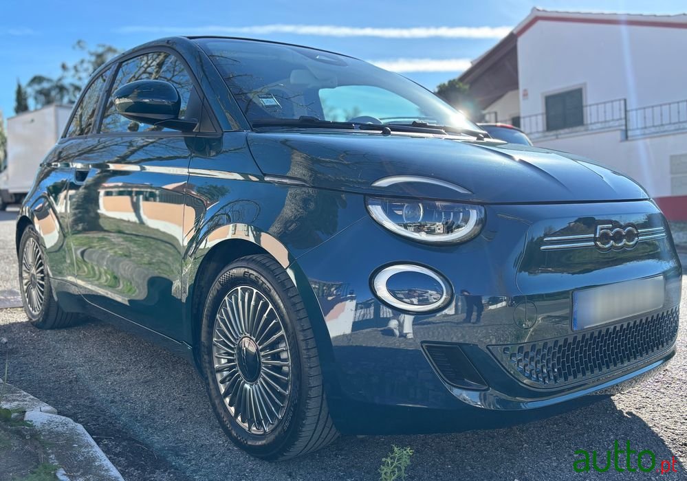 2022' Fiat 500E C Icon photo #1