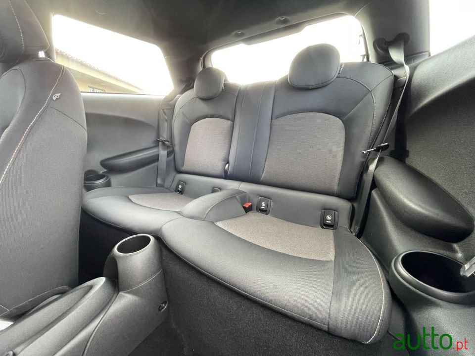 2015' MINI Cooper photo #5