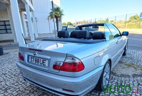 2002' BMW 318 photo #4