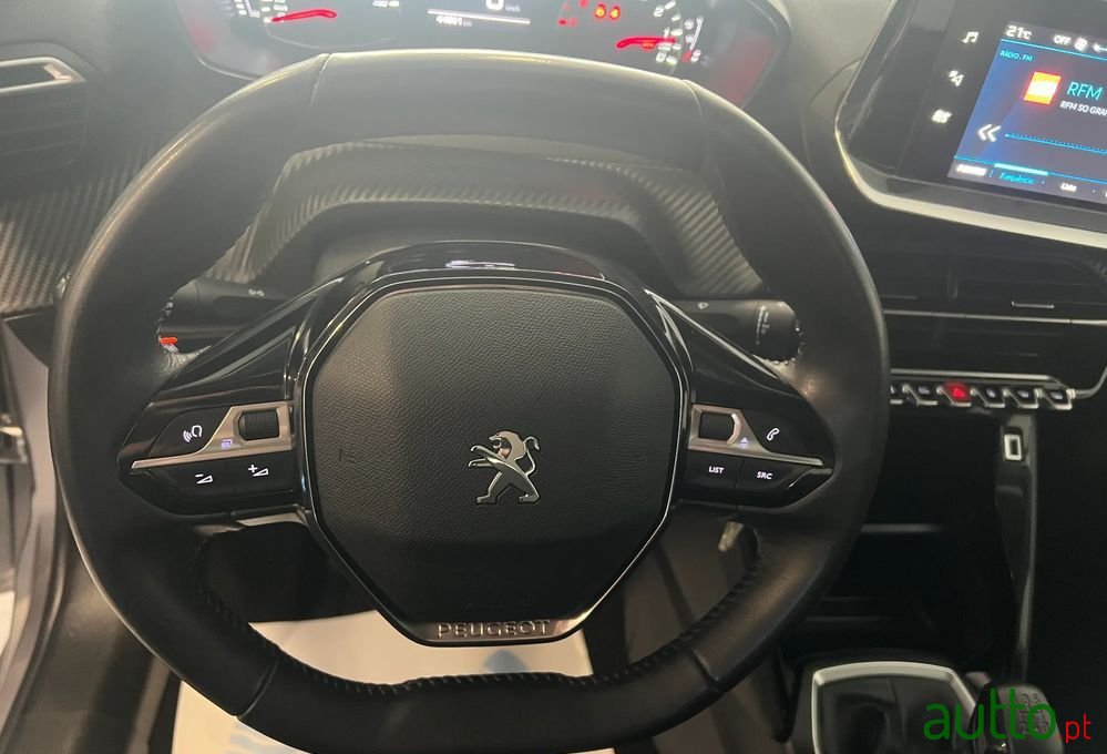 2022' Peugeot 208 photo #5