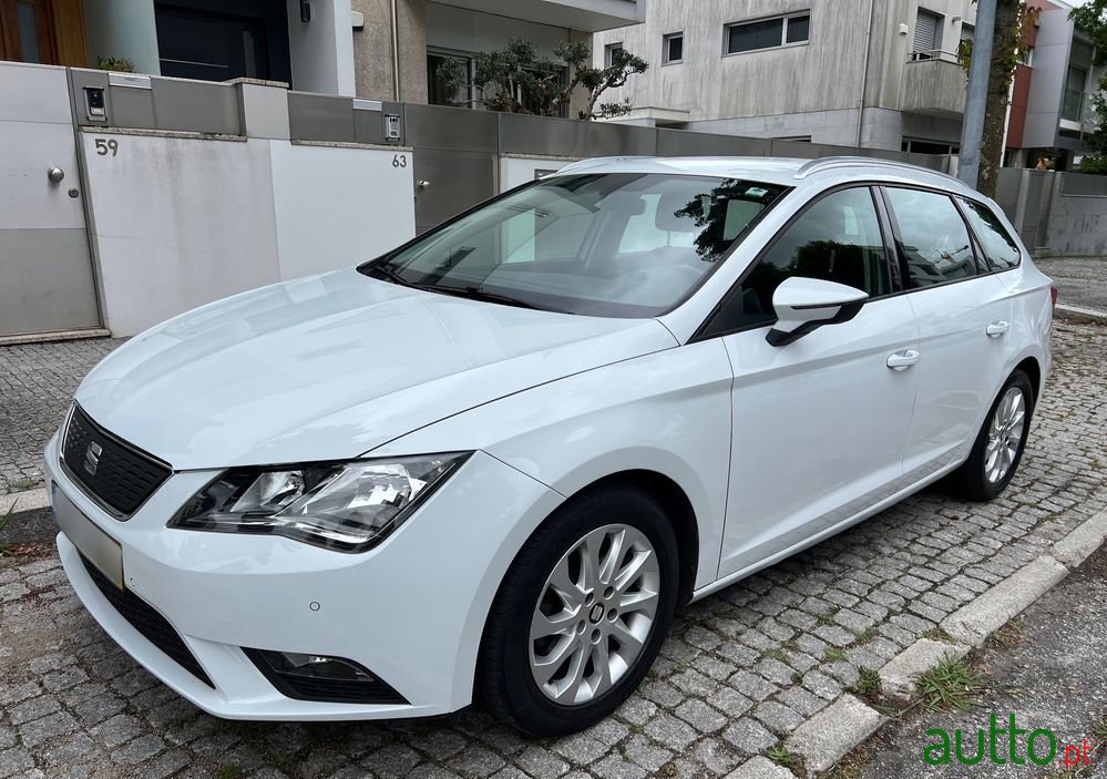 2017' SEAT Leon St photo #1