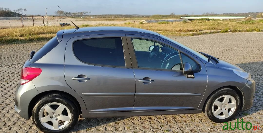 2011' Peugeot 207 photo #4