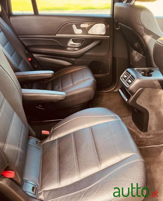 2020' Mercedes-Benz GLS photo #6