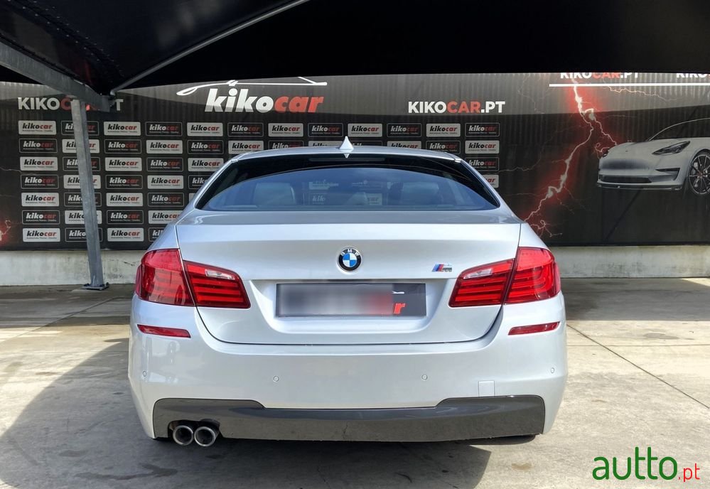 2013' BMW 520 D Pack M Auto photo #6