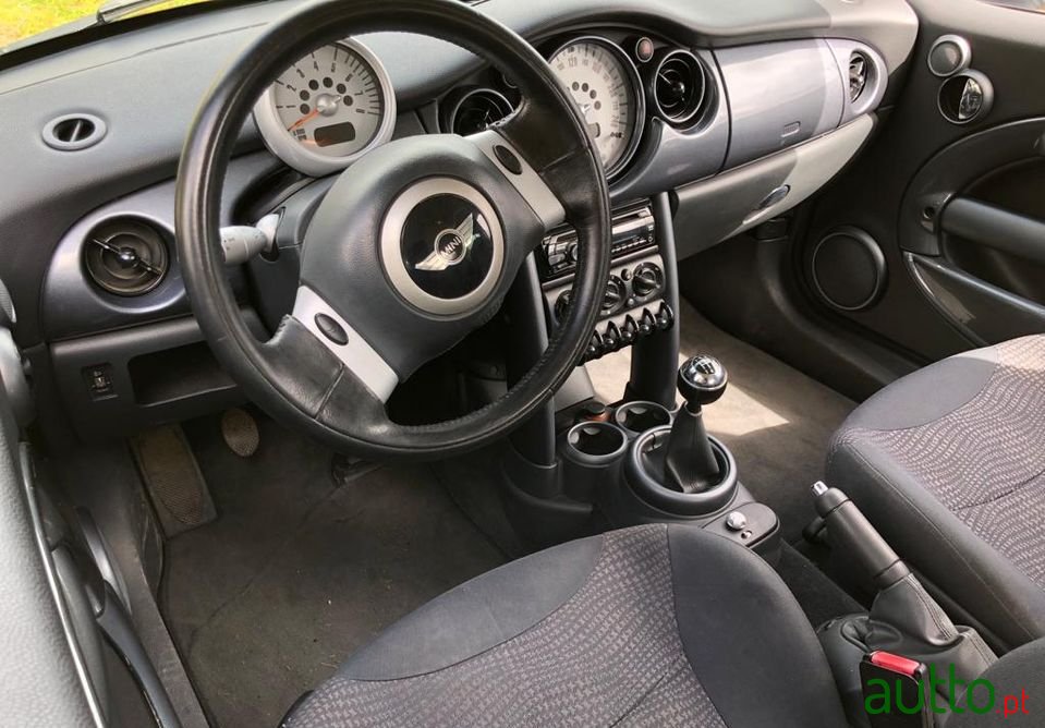 2006' MINI One photo #3