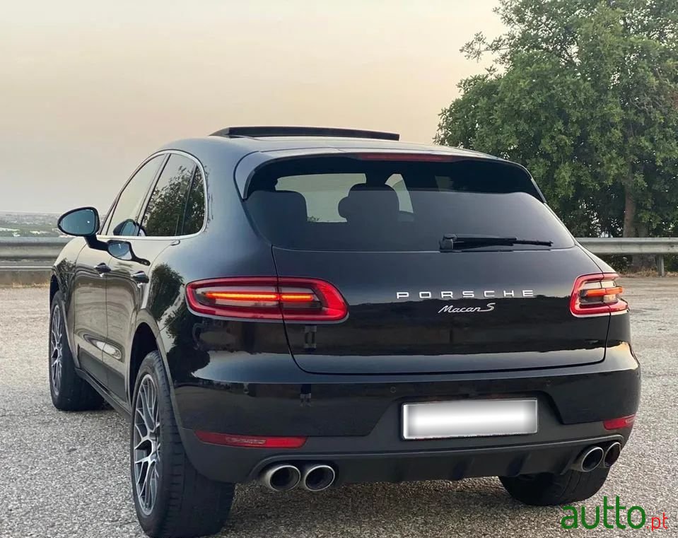 2017' Porsche Macan S photo #5