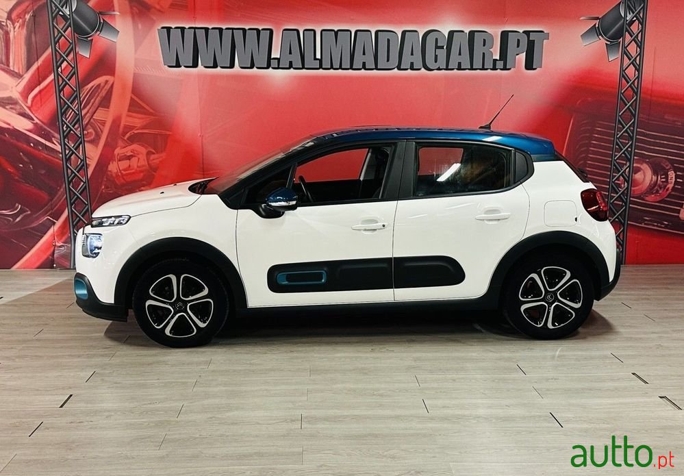 2020' Citroen C3 1.2 Puretech Shine photo #2