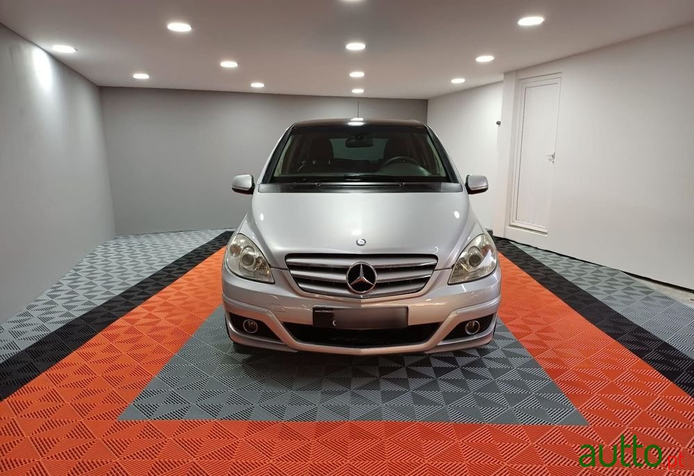 2011' Mercedes-Benz Classe B Cdi photo #3