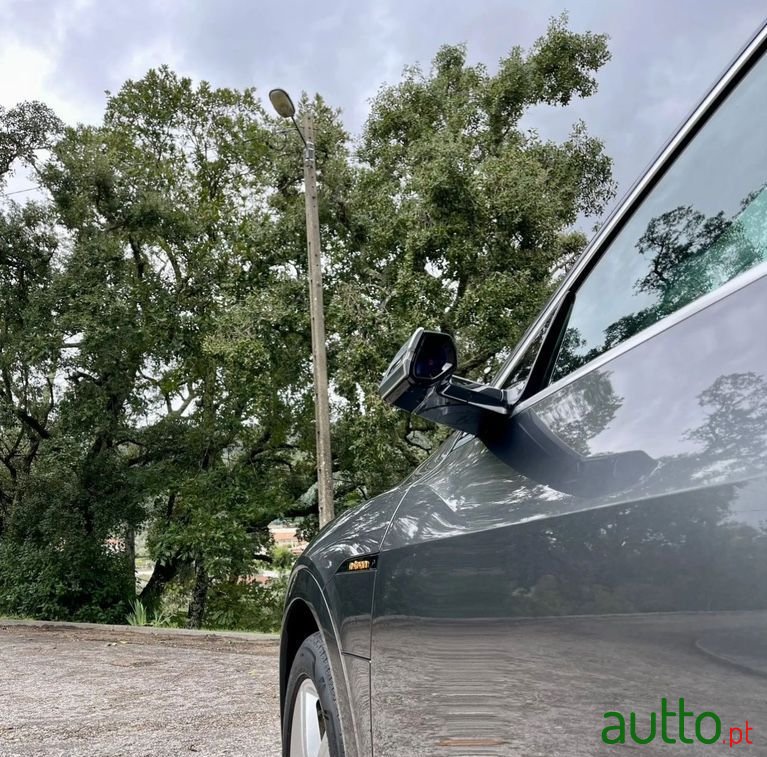 2021' Audi e-tron 55 Quattro photo #2