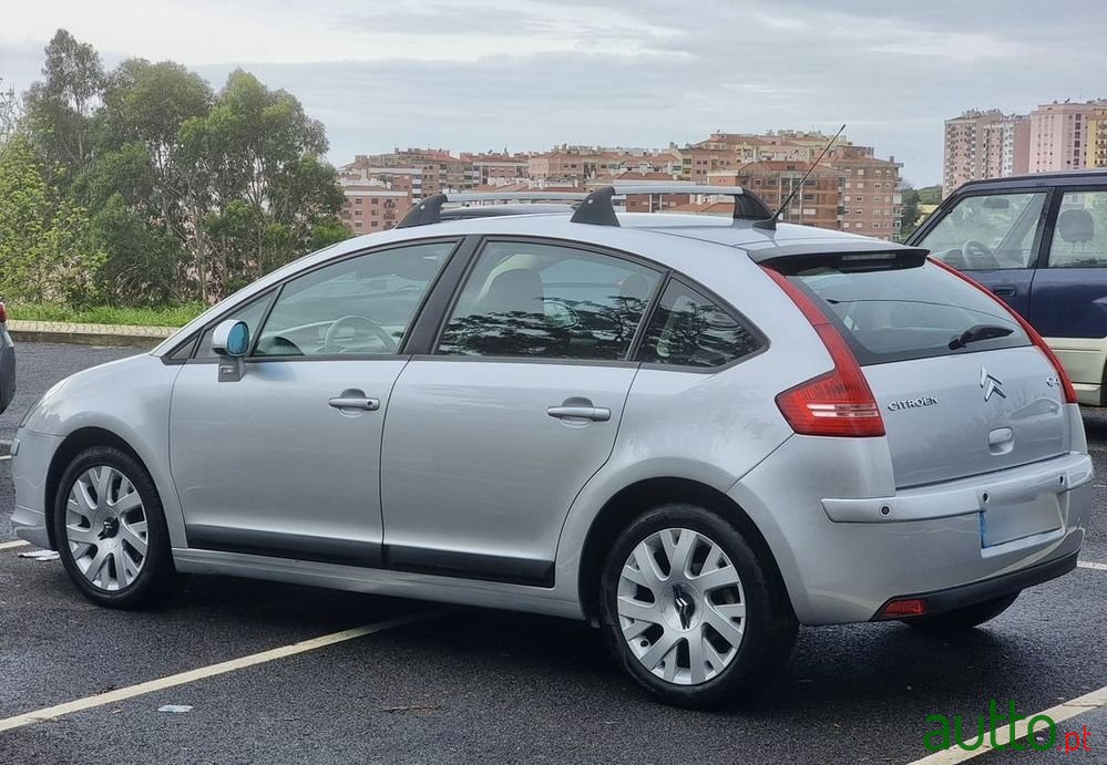 2007' Citroen C4 photo #4