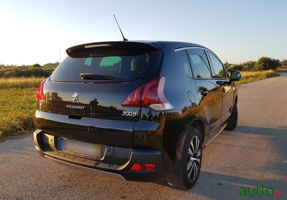 2014' Peugeot 3008 photo #2