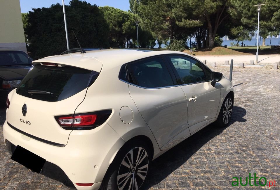 2017' Renault Clio photo #1