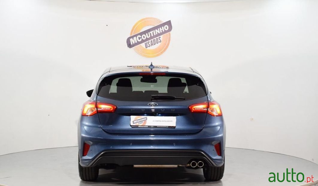 2020' Ford Focus photo #4