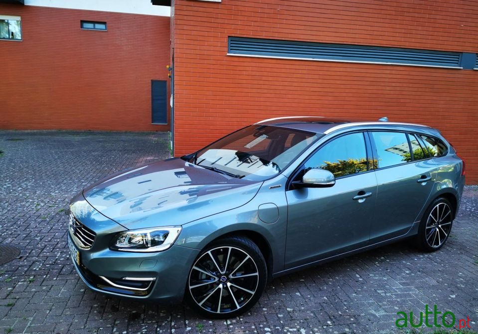 2016' Volvo V60 photo #3