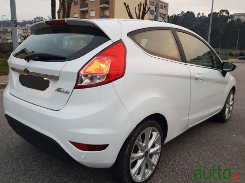 2014' Ford Fiesta 1.5 Tdci Titanium photo #2