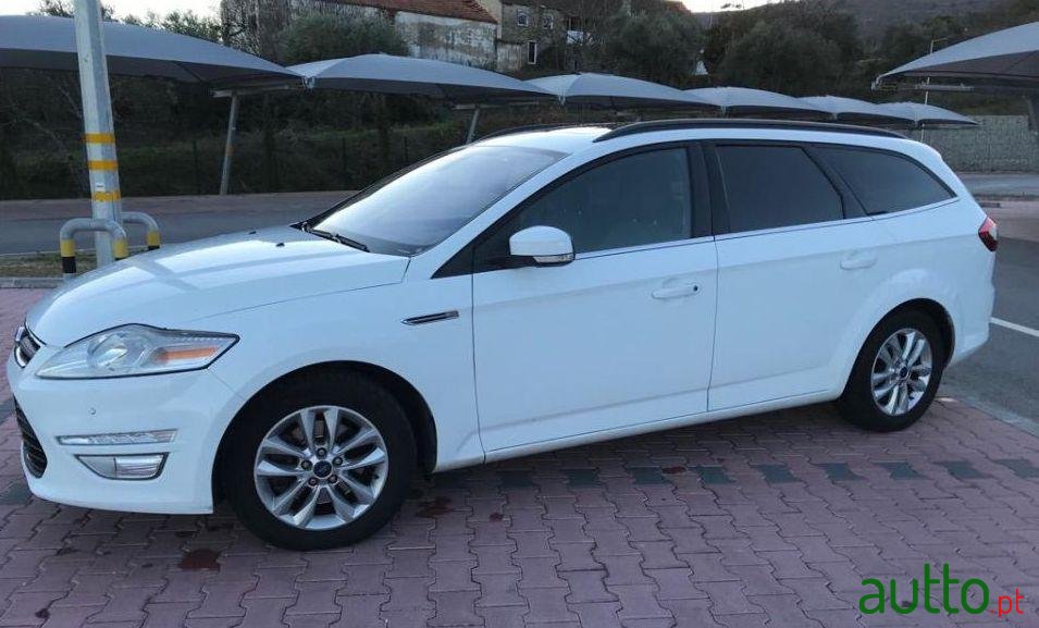 2013' Ford Mondeo Sw photo #1