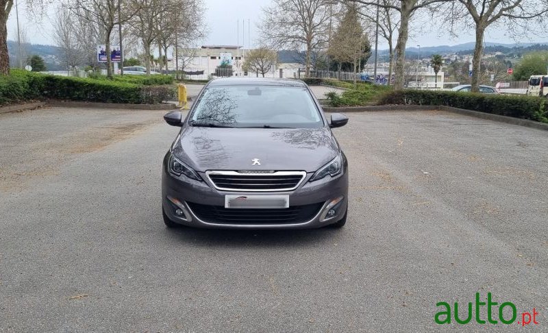 2014' Peugeot 308 photo #3