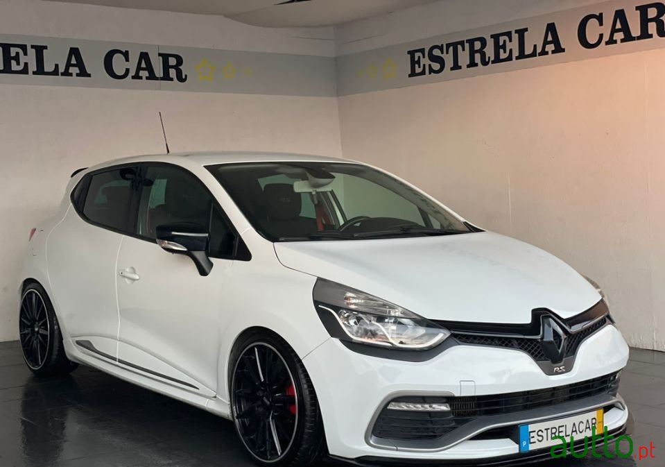 2014' Renault Clio photo #2