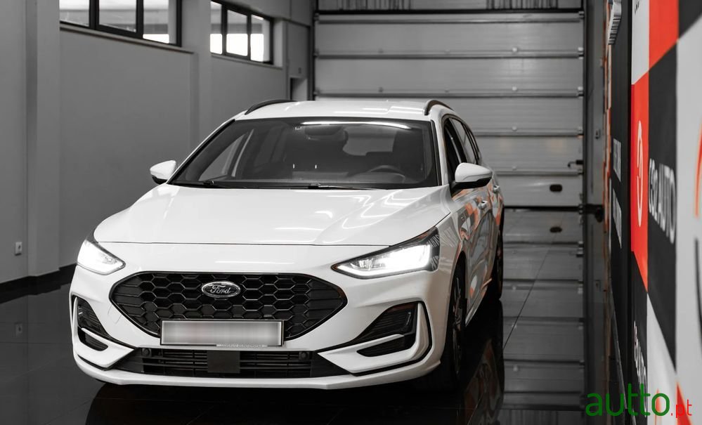 2023' Ford Focus Sw photo #3