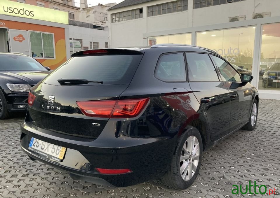 2017' SEAT Leon-St photo #4