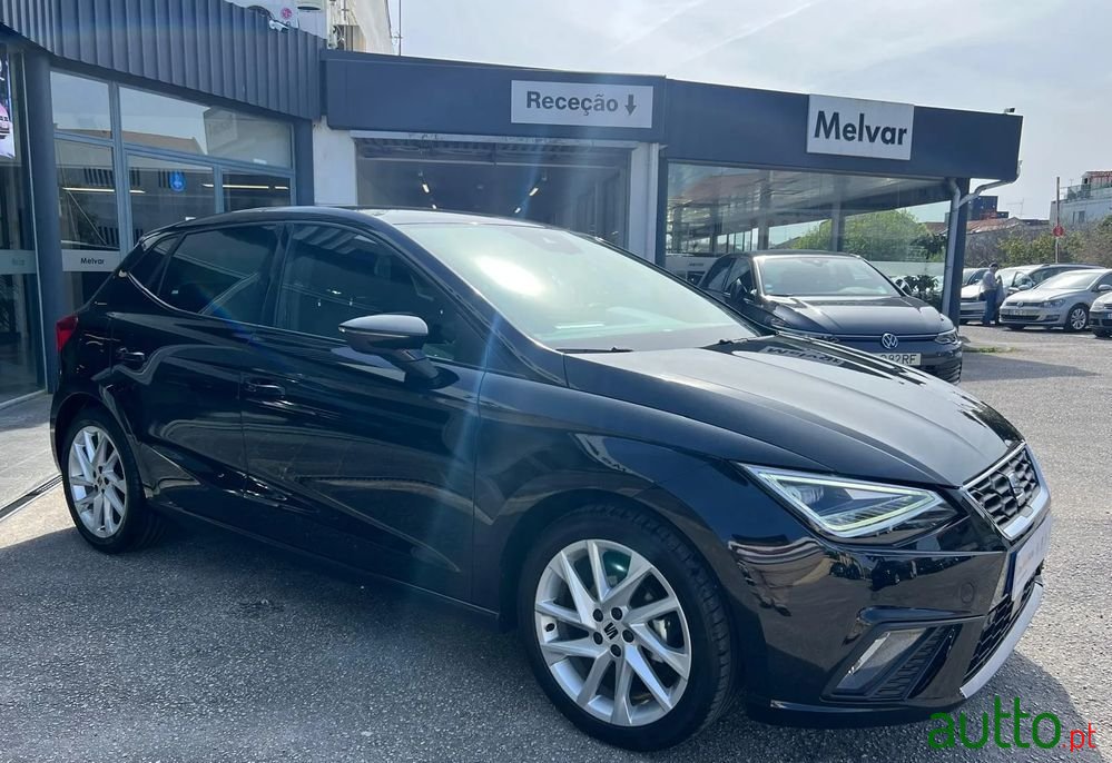 2024' SEAT Ibiza 1.0 Tsi Fr photo #4