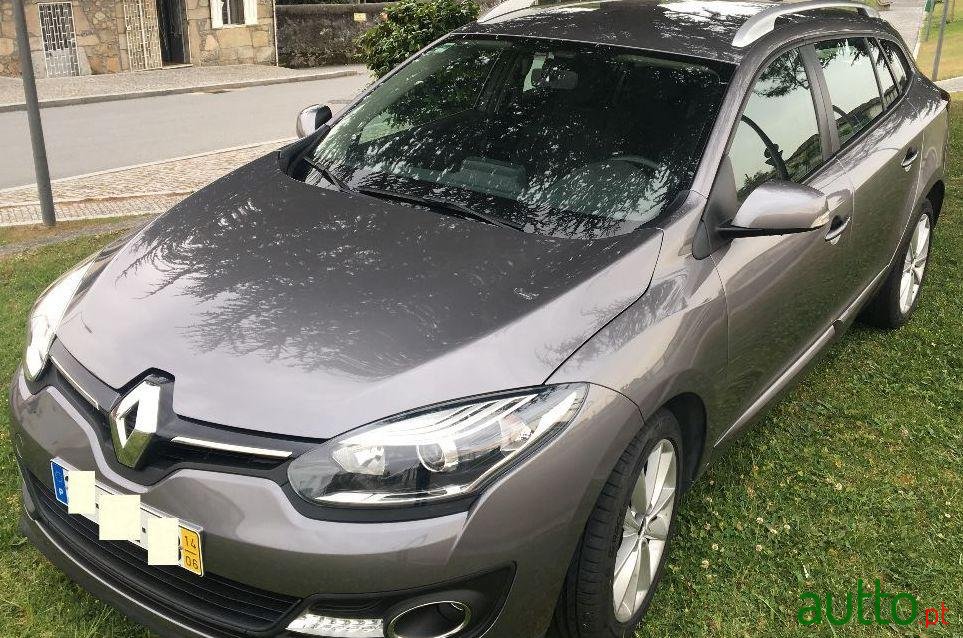 2014' Renault Megane photo #2