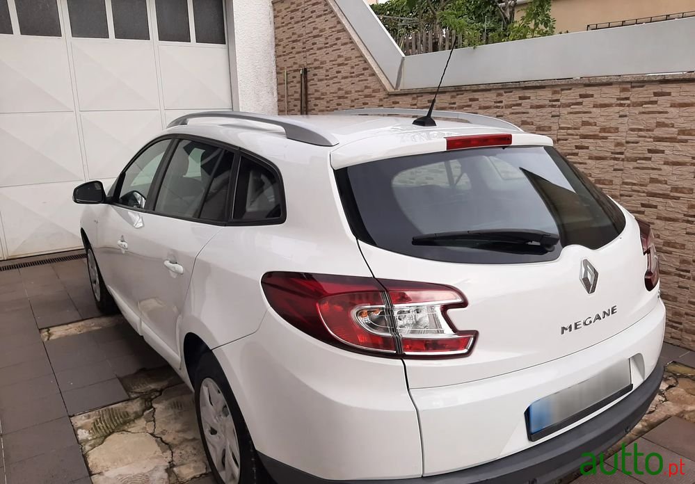 2016' Renault Megane Break photo #2