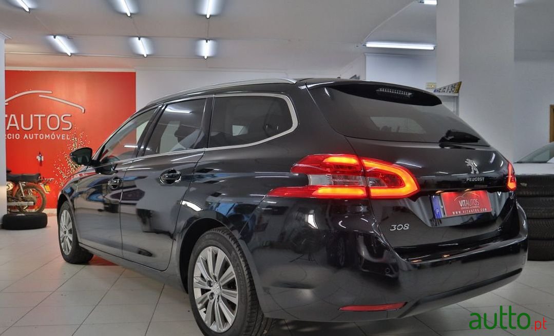2018' Peugeot 308 Sw photo #3