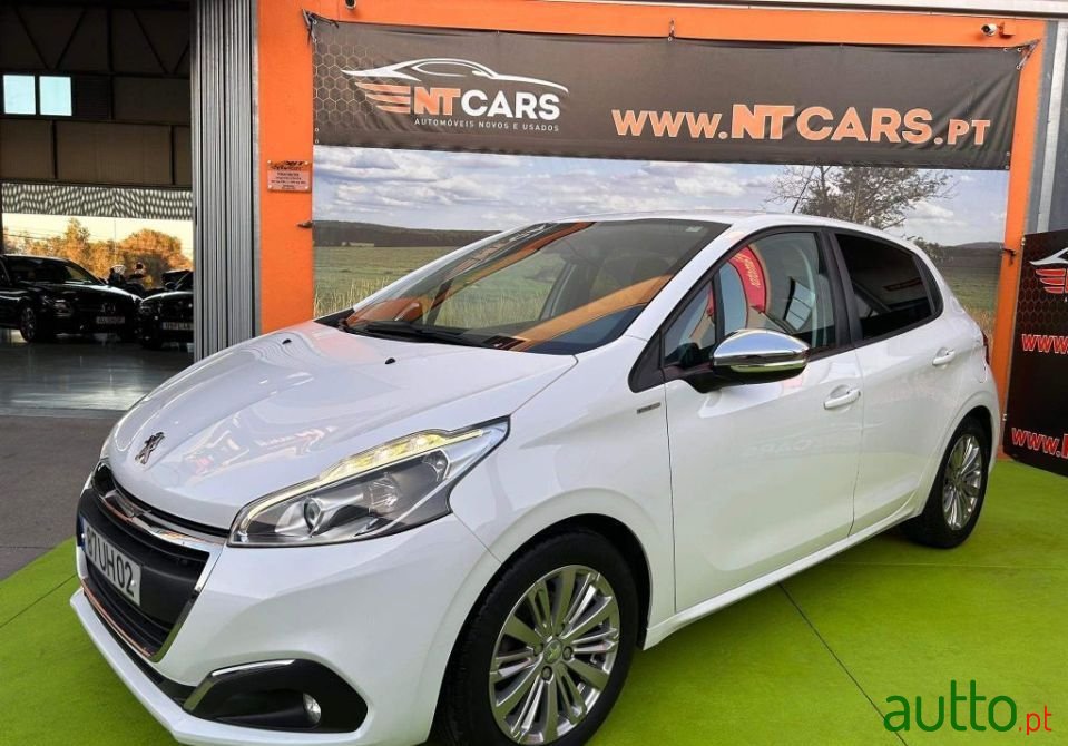 2018' Peugeot 208 photo #1