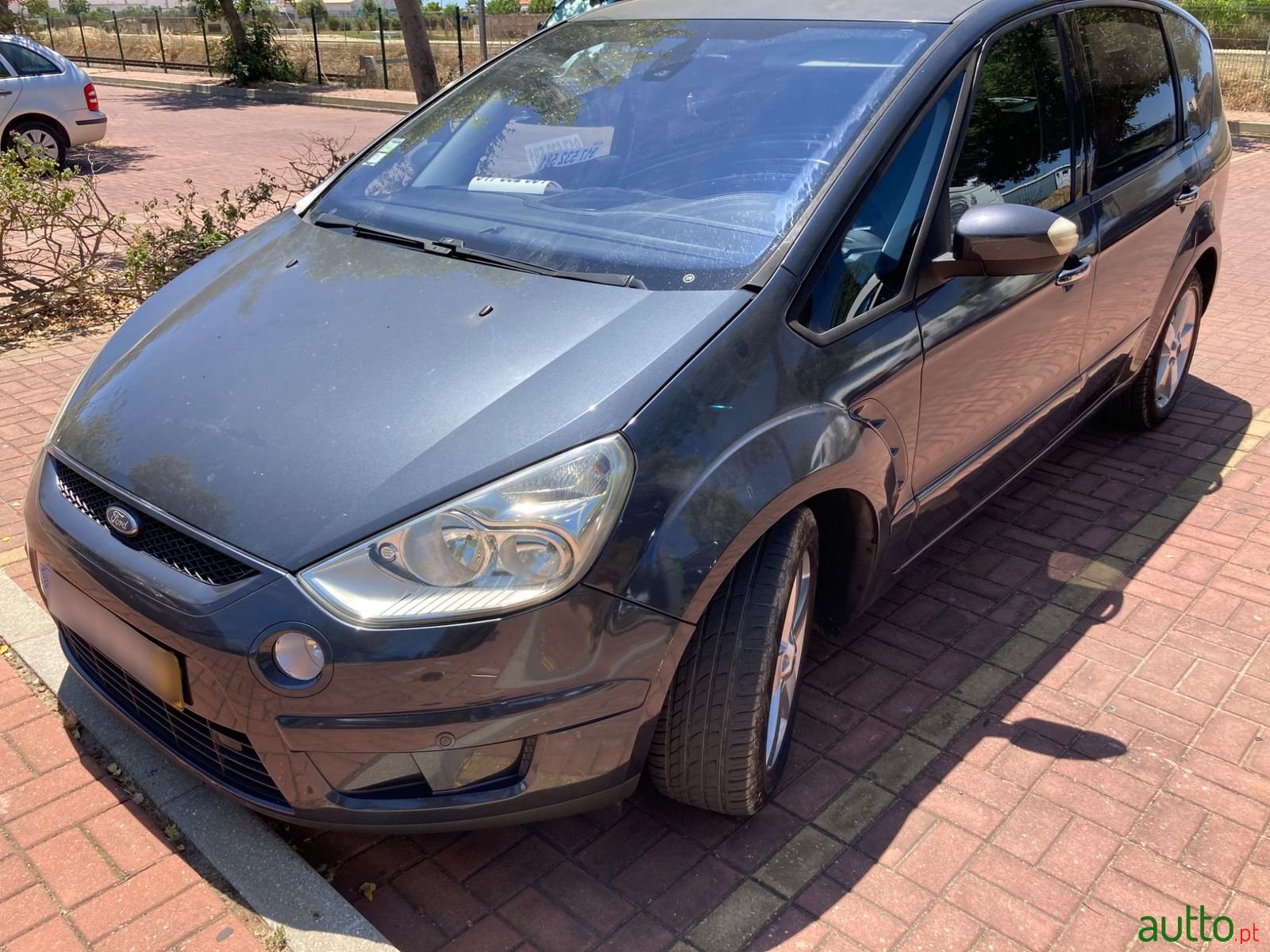 2008' Ford S-Max photo #2