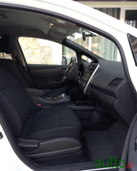 2017' Nissan Leaf photo #5