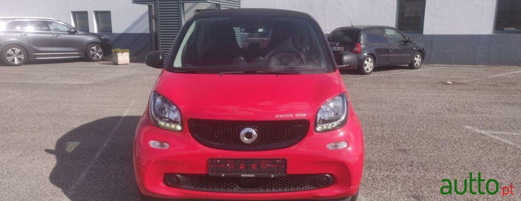 2018' Smart Fortwo photo #2